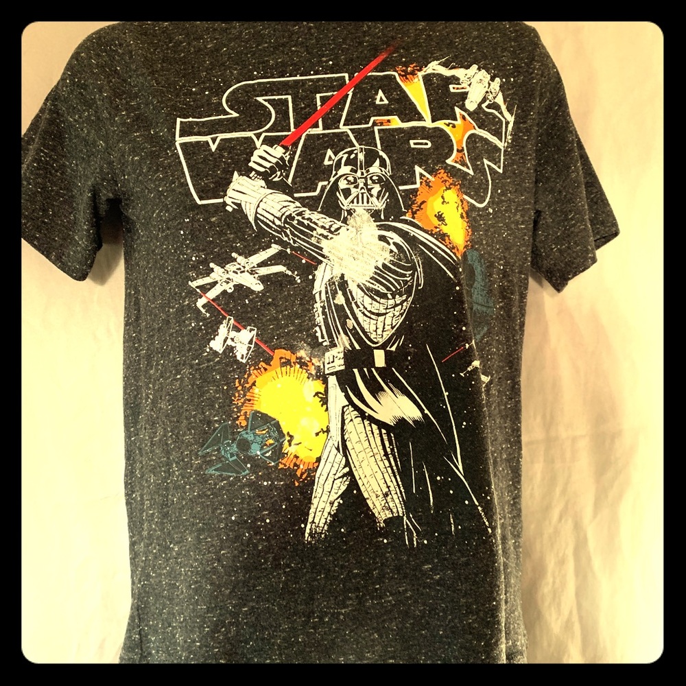 Woman’s Star Wars tee